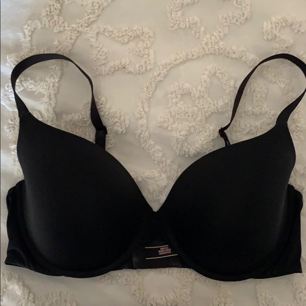Victoria’s Secret Tshirt Bra